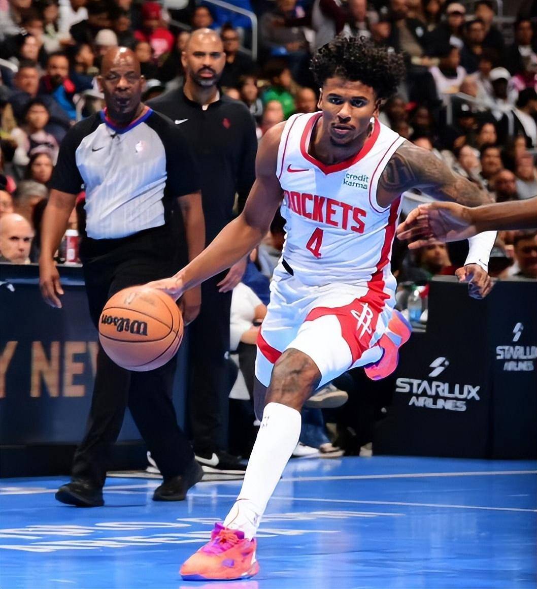 火箭队实力暴涨，成为潜在夺冠热门