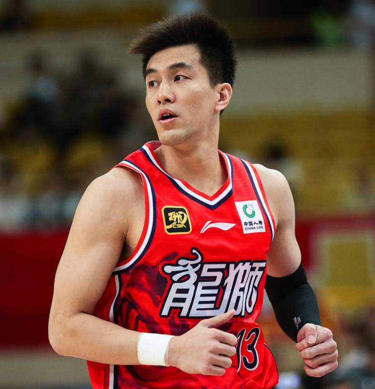 CBA名将对决!易建联迎战郭艾伦,谁能称王?的简单介绍 CBA名将对决!易建联迎战郭艾伦,谁能称王?的简单介绍
