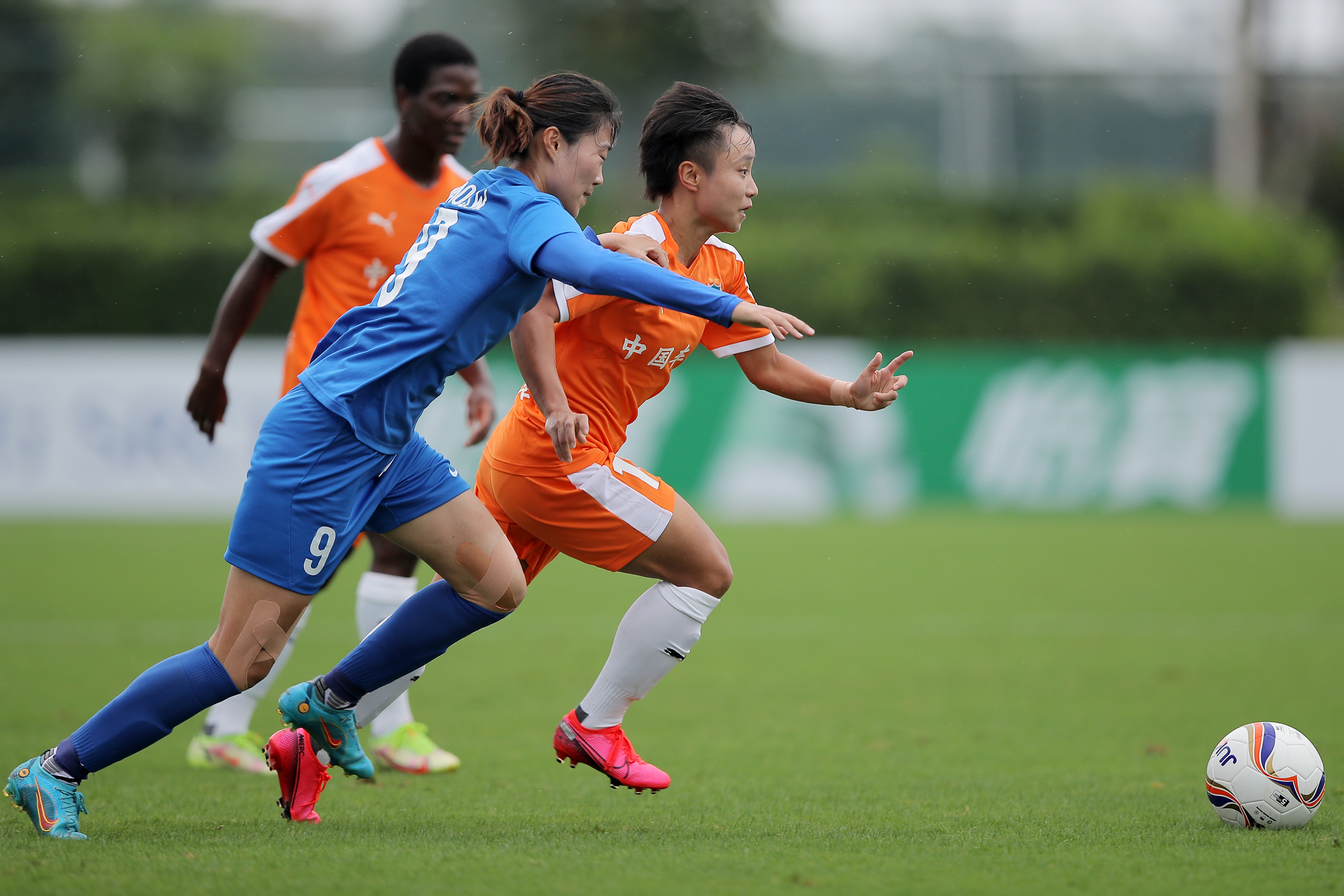 荷兰女足士气高涨,表现抢眼连胜三场 荷兰女足士气高涨,表现抢眼连胜三场