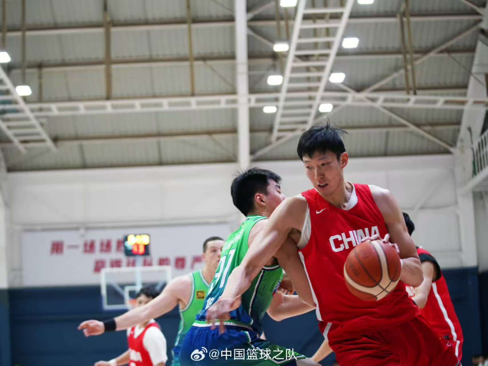 关于国家队备战大赛,教练组织紧密协作的信息 关于国家队备战大赛,教练组织紧密协作的信息