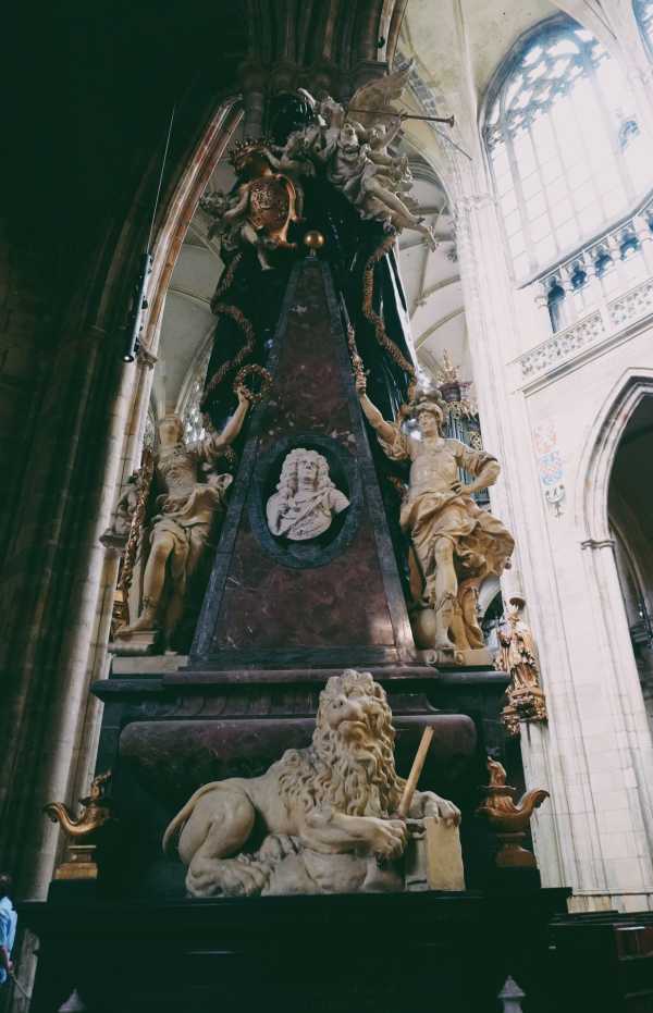 斯洛文尼亚与捷克激战，最终以平局告终的简单介绍