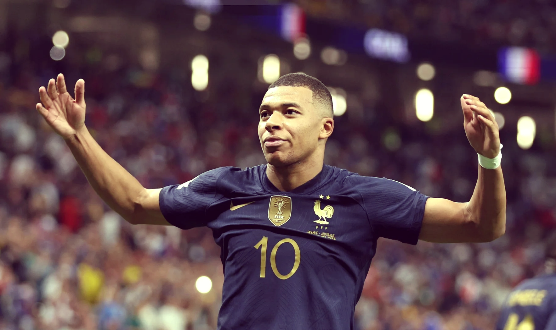 法国队在最近一场比赛中表现出色并取得胜利 法国队在最近一场比赛中表现出色并取得胜利