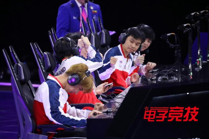 包含泰国选手稳定发挥，成功拿下铜牌的词条