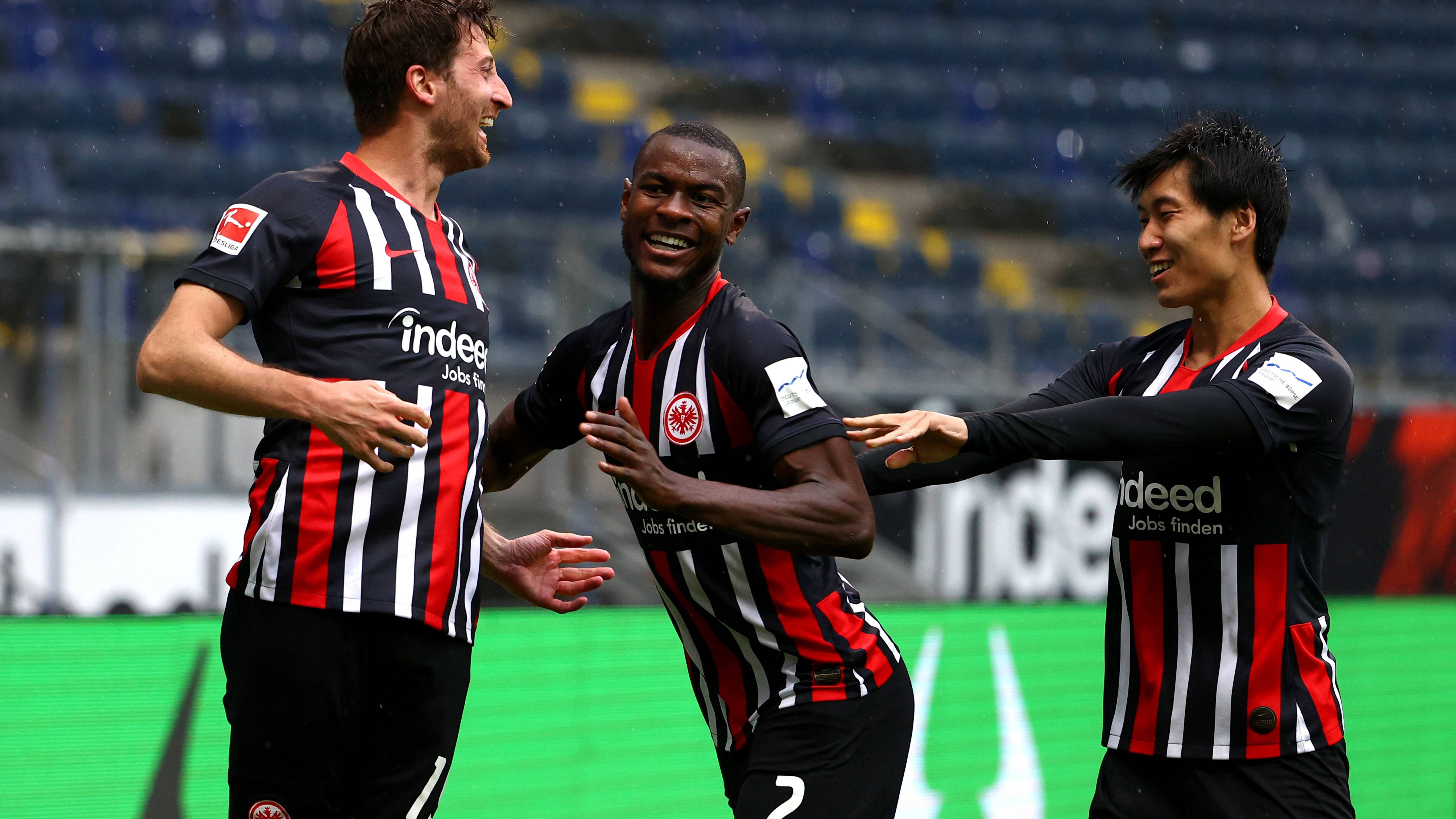 弗赖堡球队在主场比赛中取得惊险胜利