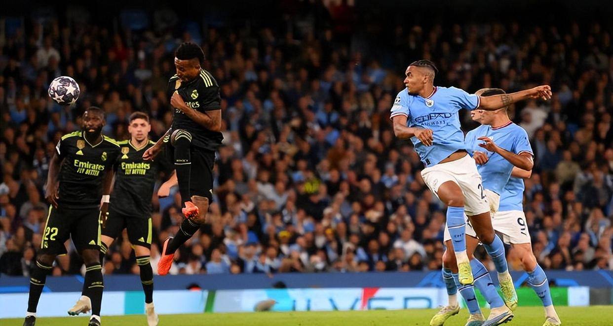 曼城主场惜败阿贾克斯，无缘欧冠半决的简单介绍