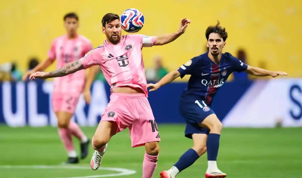 梅西遭遇拜仁逆转,德甲局势紧张 梅西遭遇拜仁逆转,德甲局势紧张