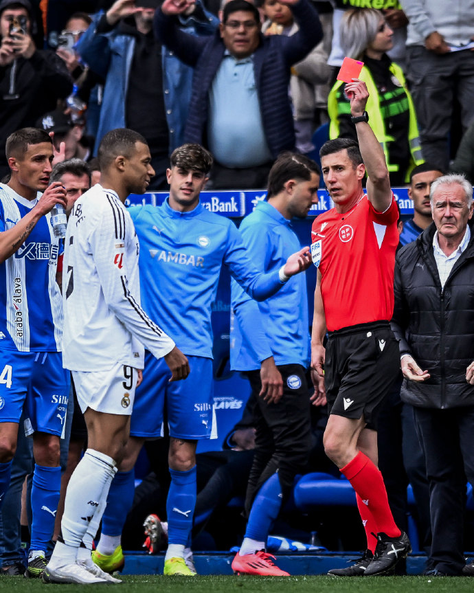 葡萄牙绝杀AC米兰，姆巴佩扑点救主世界杯