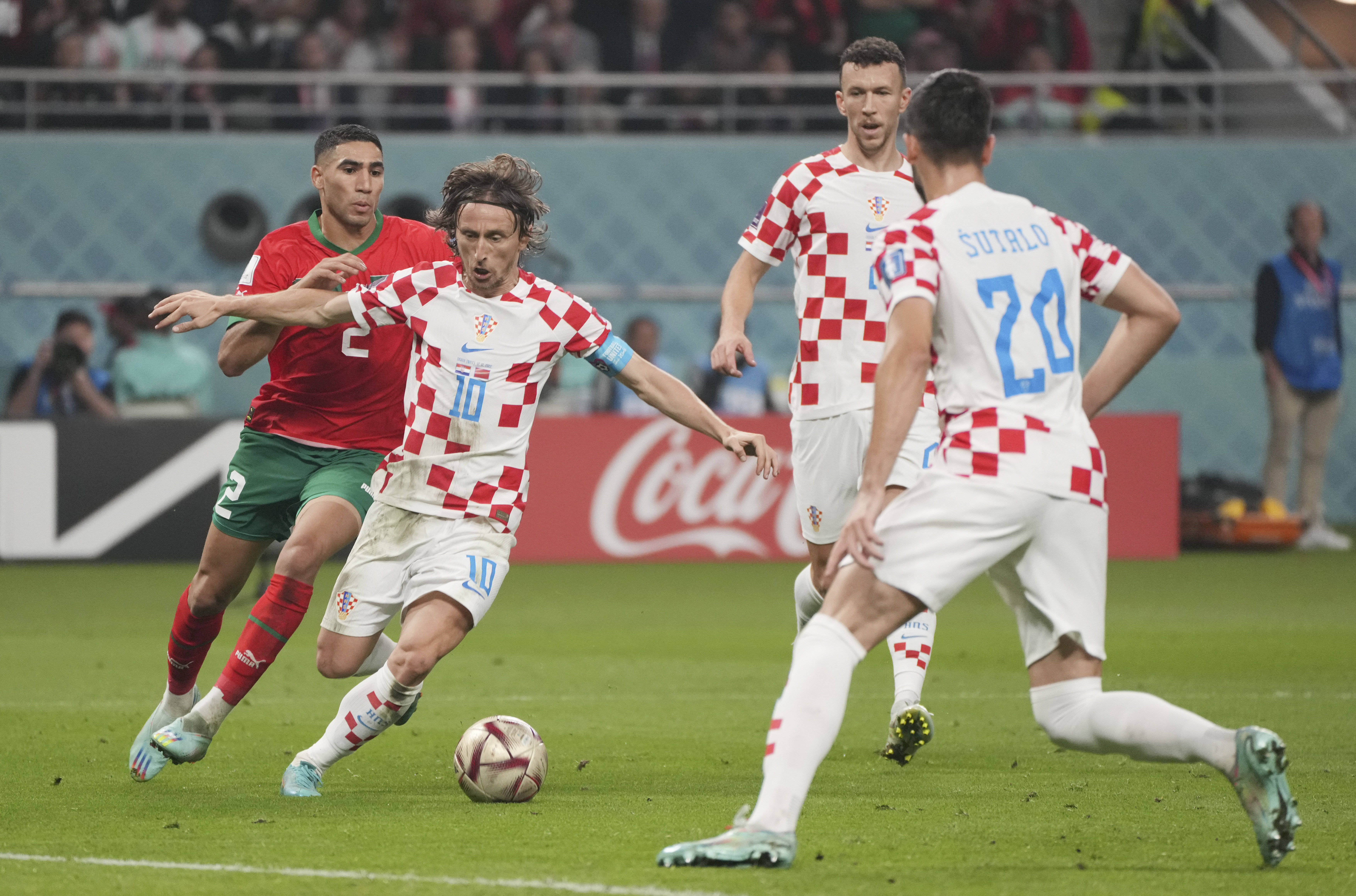 欧国联赛最新战报分析，球员表现悬殊的简单介绍