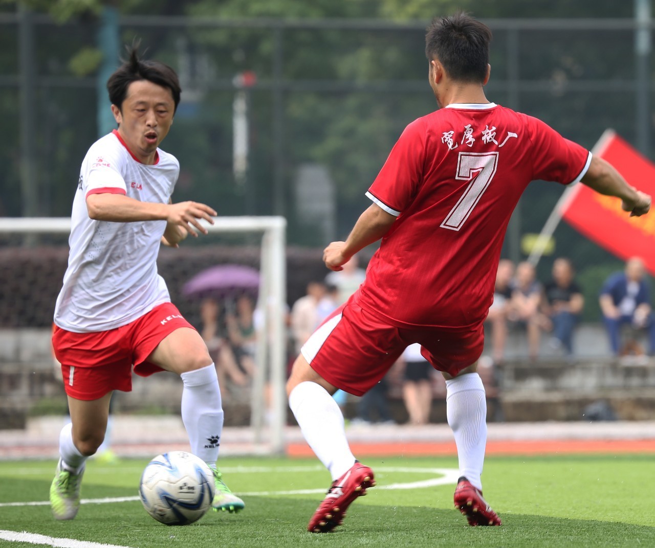 国家队奋力拼搏,争夺国际足坛桂冠 国家队奋力拼搏,争夺国际足坛桂冠