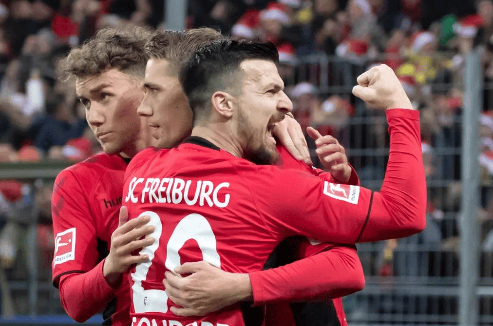 门兴格拉德巴赫客场遭遇失利，排名有所下降的简单介绍