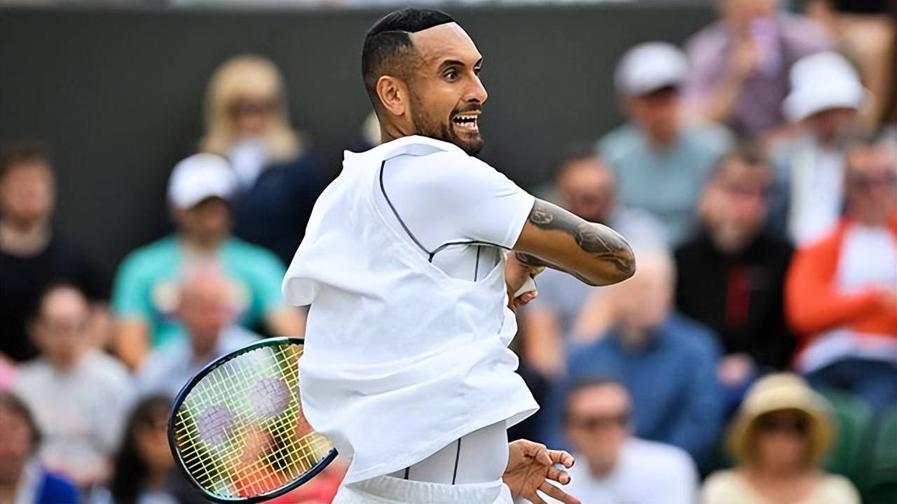 包含英国网球队完胜法国网球队，德约科维奇完成帽子戏法的词条