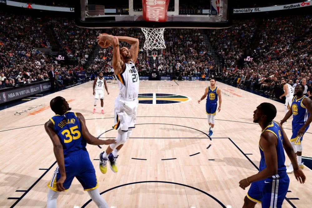 焦点大战：美洲杯上演巅峰碰撞的简单介绍