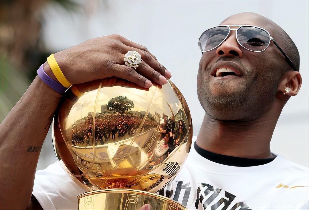 包含回顾奥运会经典时刻：传奇再现的词条