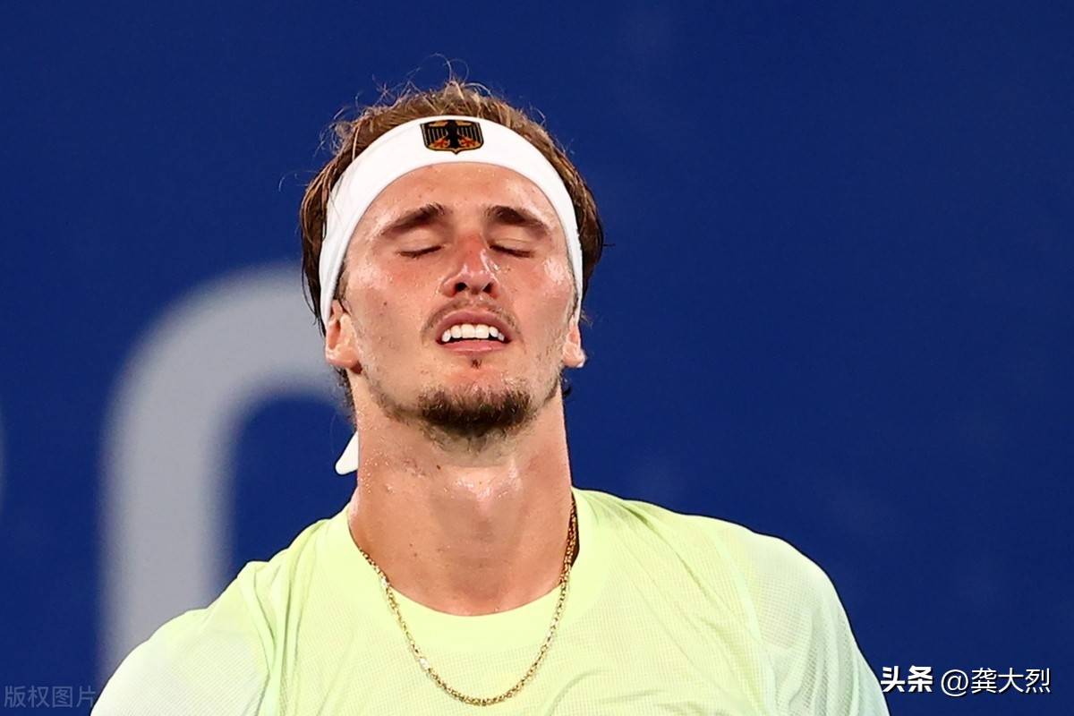 澳网险胜联合杯，兹维列夫扛起全队