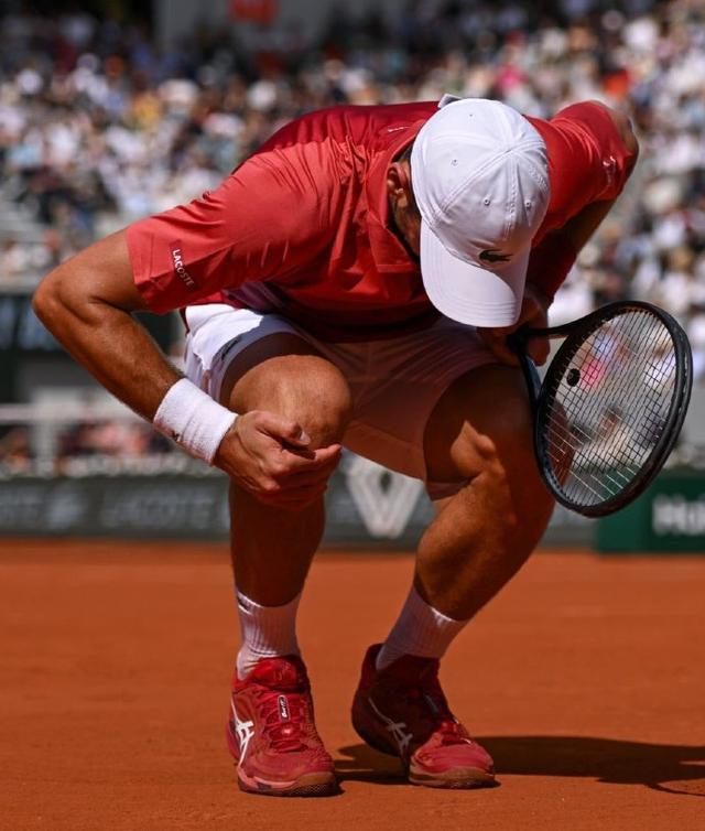 温网轻取拉沃尔杯,德约科维奇高光表现 温网轻取拉沃尔杯,德约科维奇高光表现