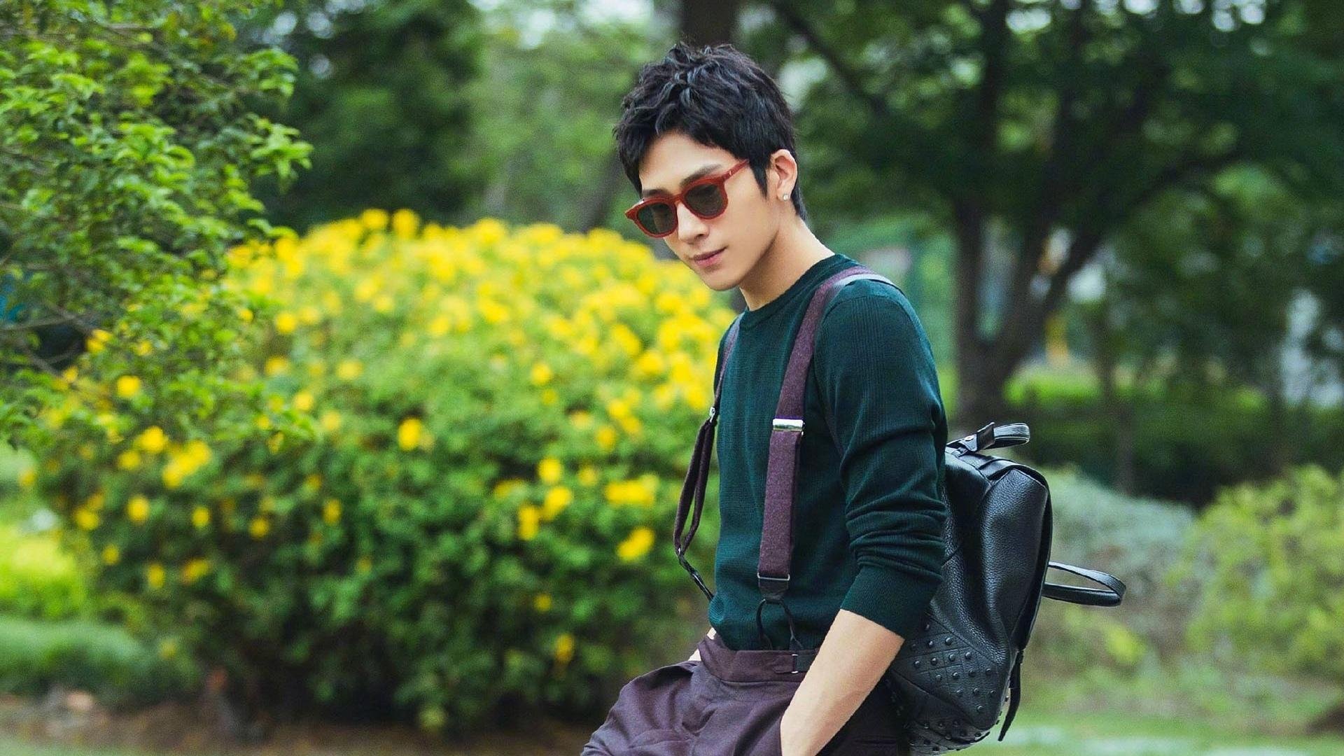 橙衣与银箭,哈弗茨在巴林用足球思维接管F1赛道