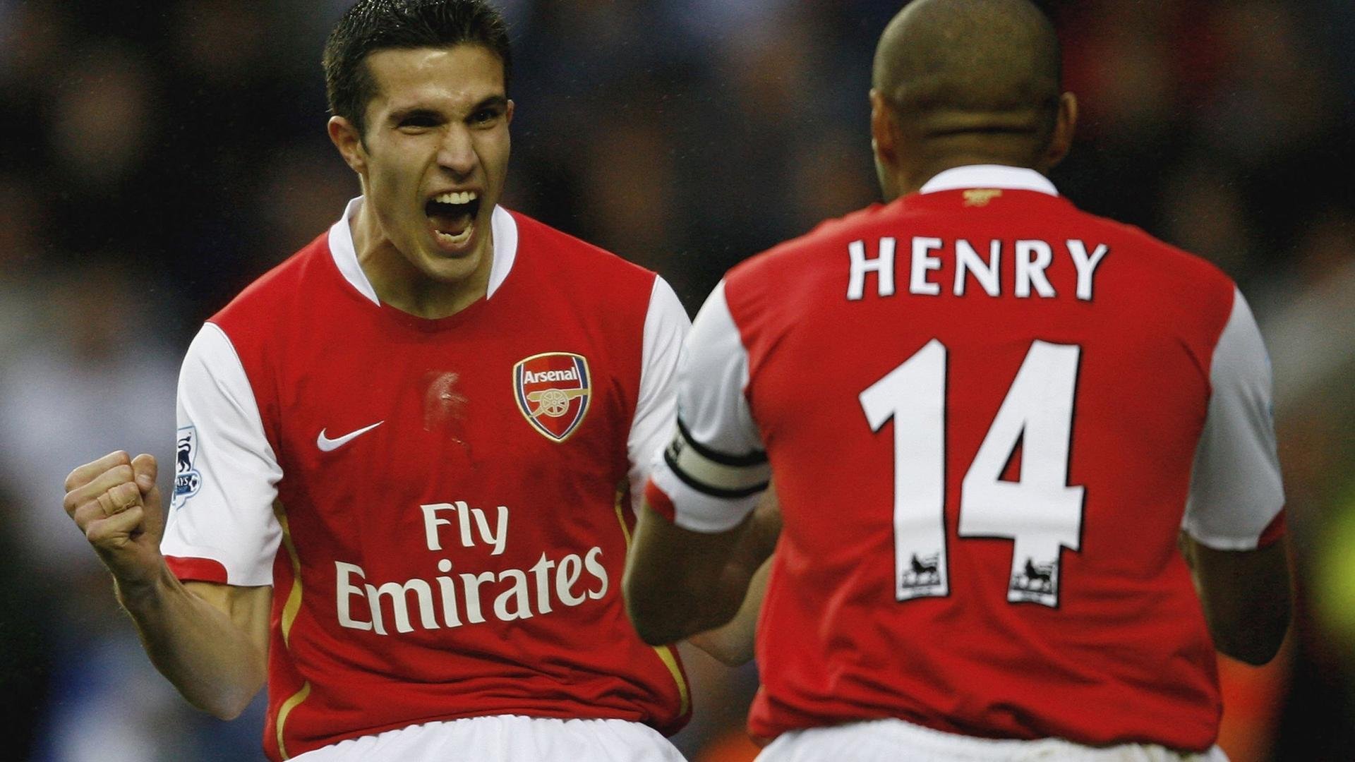 奥地利对阵拜仁，富安健洋那记头球，为何惊艳了四座？